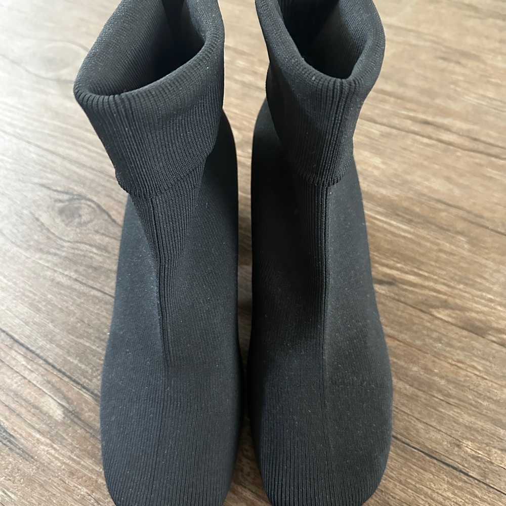 Celine Iconic Ankle Sock Boots (ca 2016) - new, soft ballerina knit - Picture 3 of 15